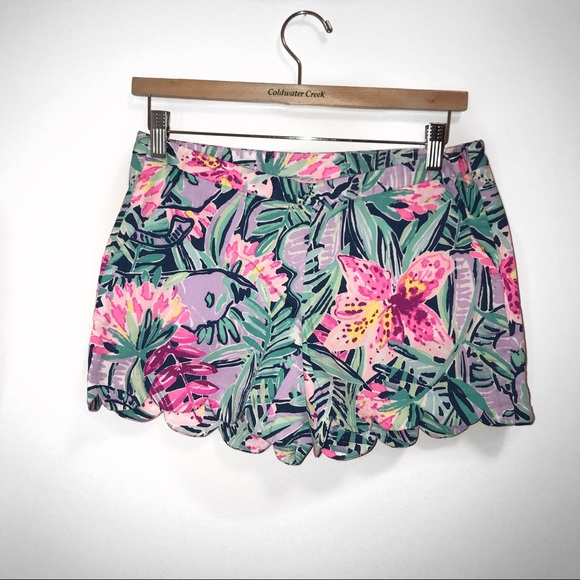 Lilly Pulitzer Pants - Lilly Pulitzer MAGNOLIA SCALLOP HEM SHORT-0